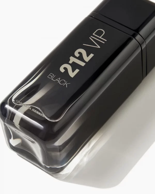 212 VIP Black Carolina Herrera Eau de Parfum